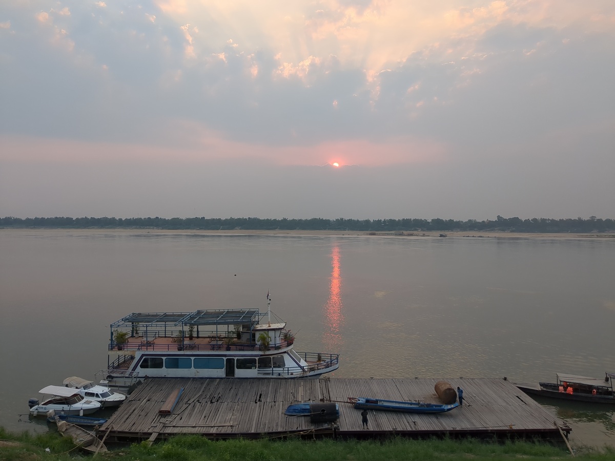 coucher de soleil nuageux