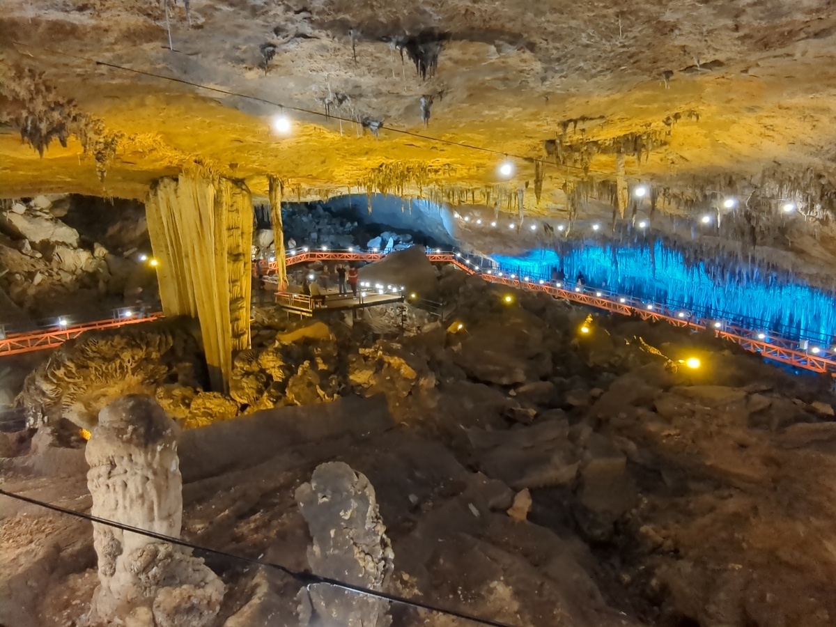 Tham Pa Saeum Cave