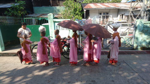 Voyage en Asie 2018 : Birmanie – Yangon / Sitwee / Ngapali